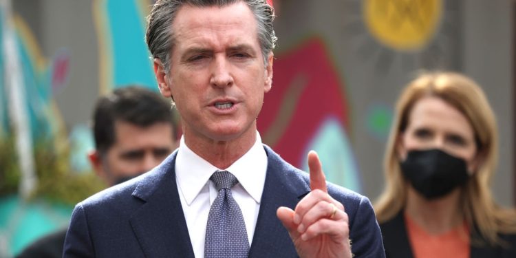 Californians So Unhappy They’re Fleeing … To Mexico