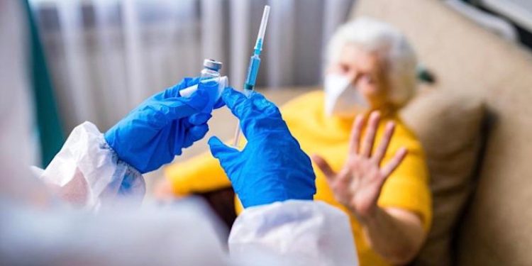 FDA Panel Recommends to Redesign COVID-19 Vaccines to Fight ‘Omicron’ Variants this Fall