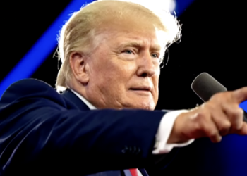 POLL: Increasing Number of Republicans Support Former President Donald Trump over the GOP