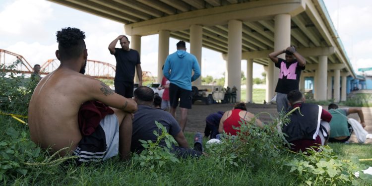 Texas Border Town Residents Tool Up After ‘Migrant’ Crime Grows