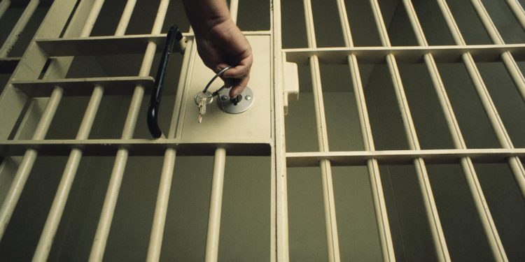 100 of 102 Illinois state's attorneys oppose cashless bail letting 2nd-degree murderers out of jail