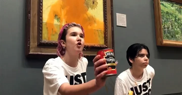 Anti-Oil-Protesters-Van-Gogh-Tomato-Sauce