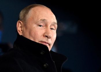 Putin critic and his friend found dead in India hotel