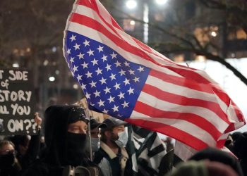 'Reporter' Gets Exactly the Reaction He Deserves After Term He Used to Describe Inverted US Flags