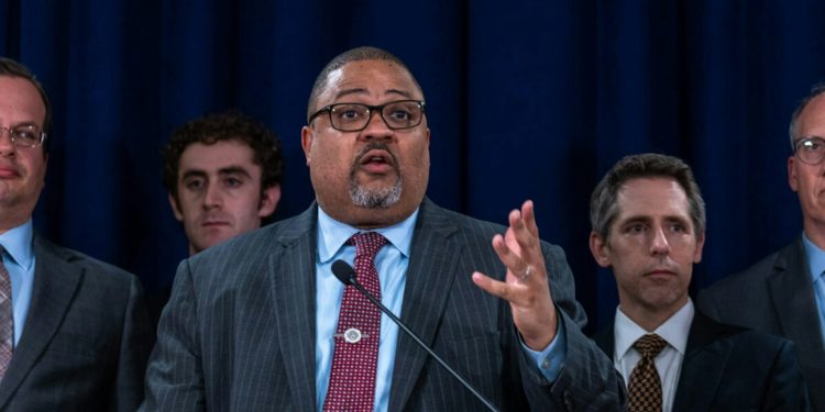 Bragg Set To Testify Before Congress — One Day After Trump Receives Sentence