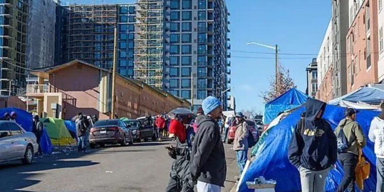 Brutal Venezuelan gang violence spills into quiet suburb from the sanctuary city next door— despite efforts to keep migrants out
