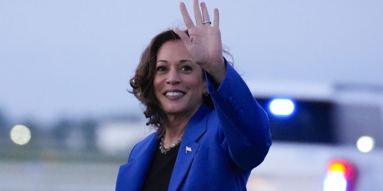 Kamala Harris Has a 'Conversation' With the National Association of Black Journalists