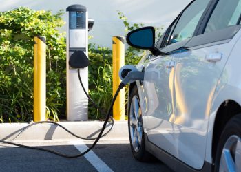 8 Democrats Join Republicans in House Resolution to Overturn Federal Electric Vehicle Rule