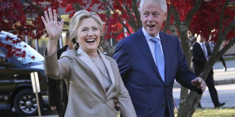 Kari Lake Hits the Shock Collar After Ol’ Dog Bill Clinton Barks That She’s ‘Physically Attractive’