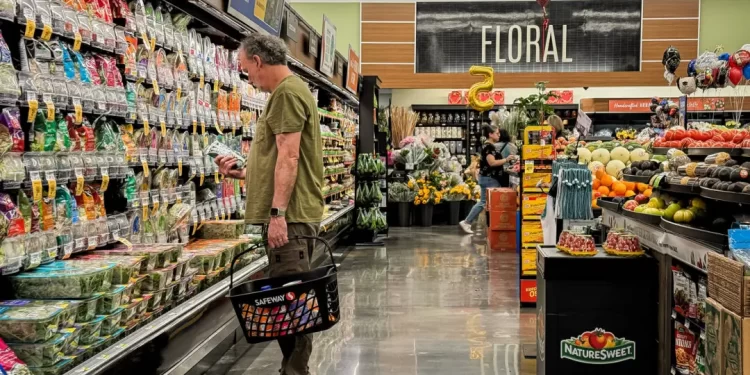 Seeking to Cut Food Waste, California Bans ‘Sell By’ Labeling on Products