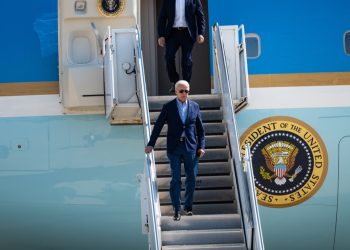 Reports reveal existence of secret back up jet that can serve as Air Force One in emergency situations