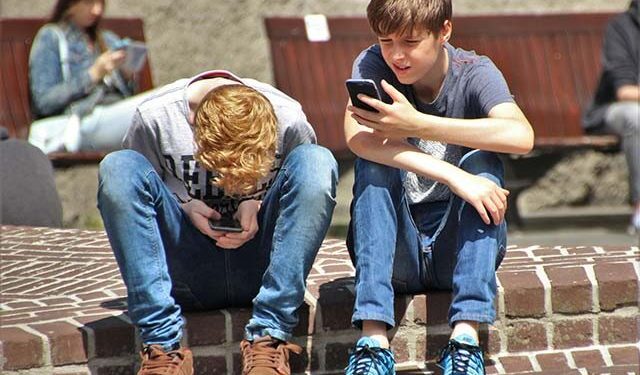 Conservatives Unveil Parental Rights App Store Age Verification Bill