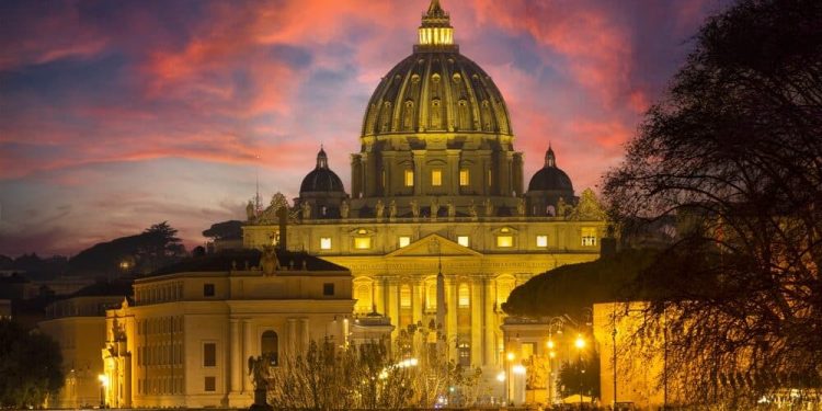 Pope Francis to open 5 “sacred portals” on Christmas Eve