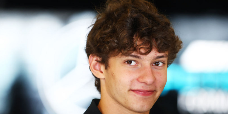 18-year-old Formula 1 star finally gets civilian driver's license after 3 years as a pro racer