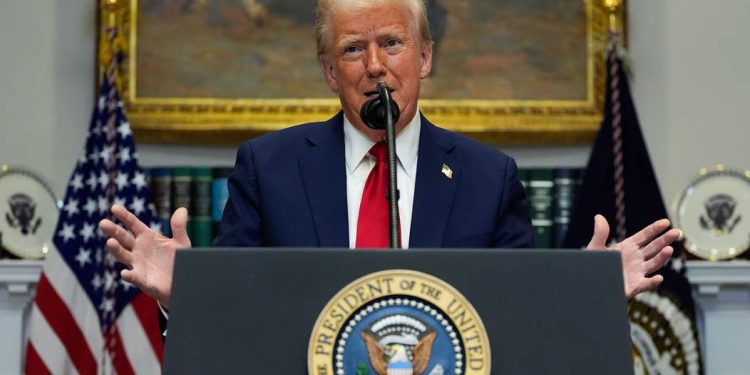 Trump Tells American Tech Companies to Compete Harder With China