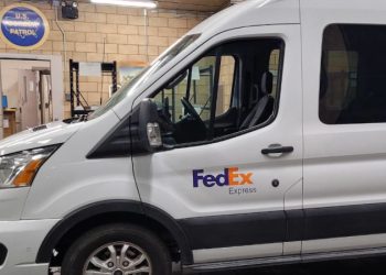 ‘FedEx Driver’ Busted Smuggling Illegals in Fake Delivery Truck