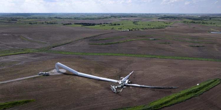 Experts say when you factor in ‘hidden costs’ of intermittent wind power, Trump is right about costs