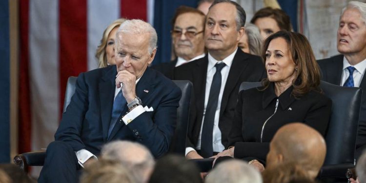 New York Times Shock Poll Reveals the Complete Collapse of Democratic Party