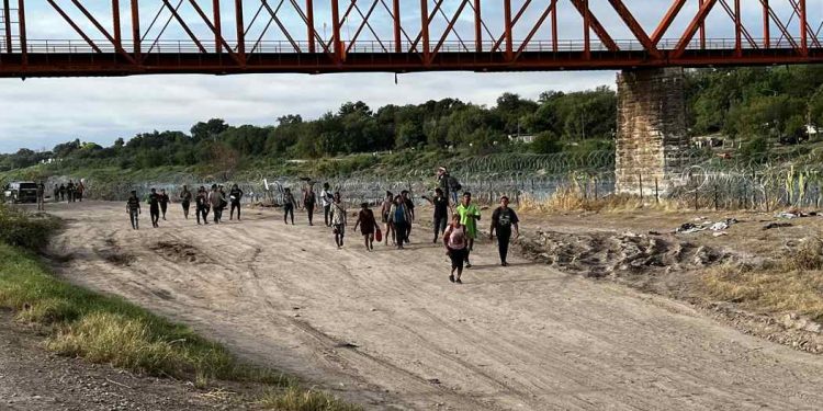 Illinois Democrats to Allow Illegals to Change Their Names to Evade ICE