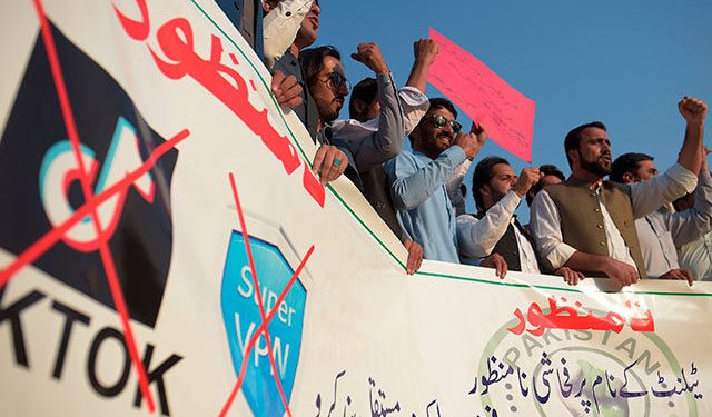 ‘Honor Killing’: Father Kills American Teen Daughter in Pakistan for Being on TikTok