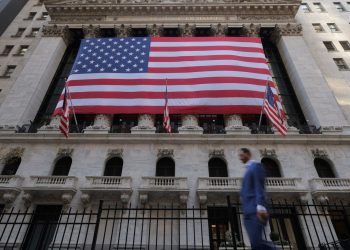 Stock futures rise as S&P 500 looks for a second winning week: Live updates