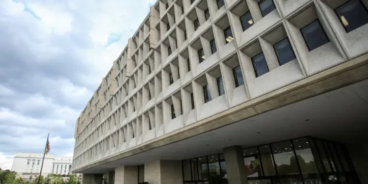 16 Federal Agencies Made $162 Billion in Improper Payments in 2024: GAO