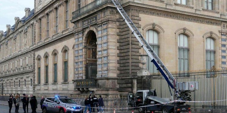 Louvre Robbery